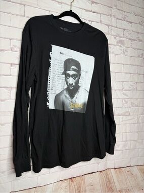 Cross Colours Tupac Shakur Black Long Sleeve Graphic T-Shirt Men’s S/M